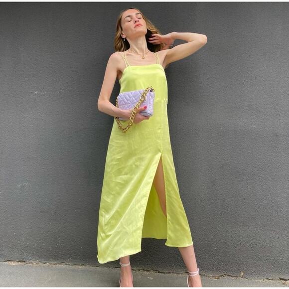 ZARA BLOGGER FAVORITE SATIN MIDI FLOWY DRESS - Picture 4 of 14